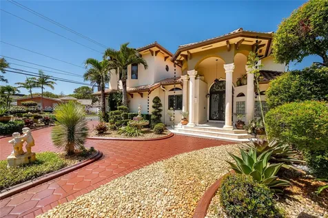 588 Miller Drive Miami Springs FL 33166