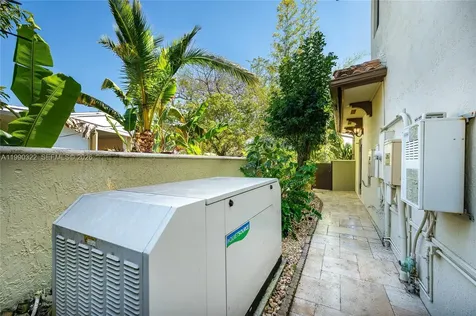 588 Miller Drive Miami Springs FL 33166