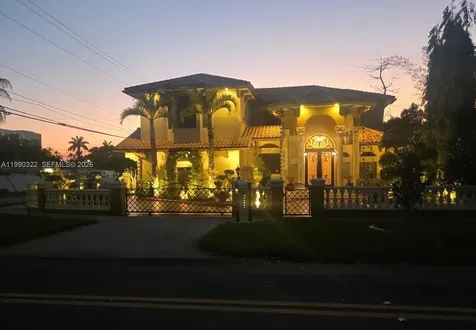 588 Miller Drive Miami Springs FL 33166