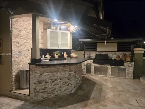 588 Miller Drive Miami Springs FL 33166