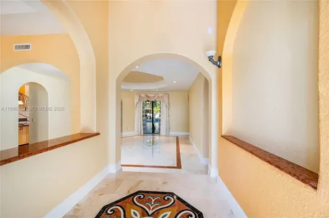 588 Miller Drive Miami Springs FL 33166