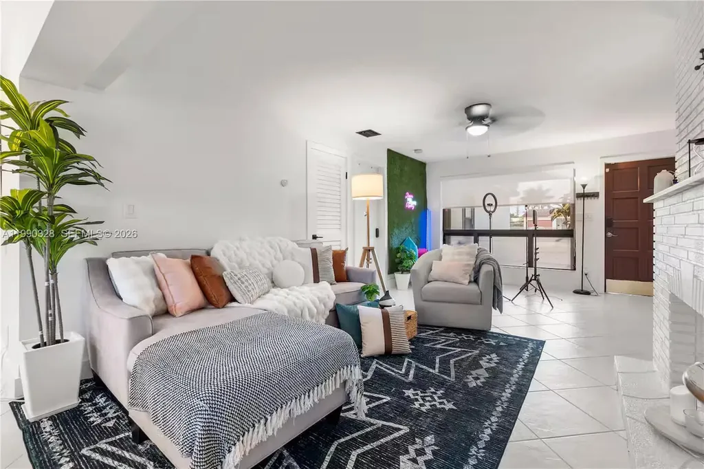 1000 SW 32nd Street Fort Lauderdale FL 33315