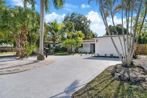 1000 SW 32nd Street Fort Lauderdale FL 33315