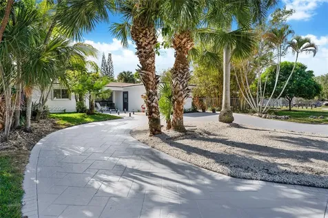 1000 SW 32nd Street Fort Lauderdale FL 33315
