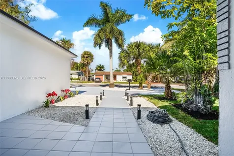 1000 SW 32nd Street Fort Lauderdale FL 33315