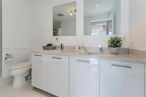 3250 NE 1st Avenue Miami FL 33137