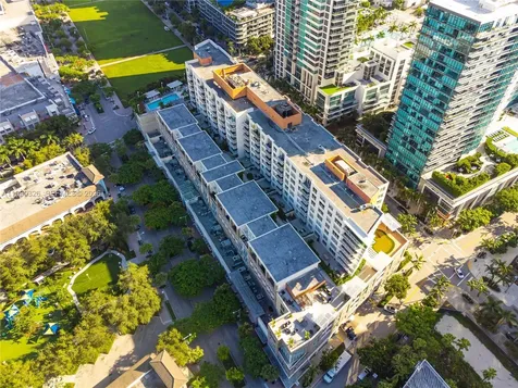 3250 NE 1st Avenue Miami FL 33137