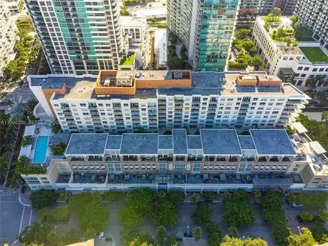3250 NE 1st Avenue Miami FL 33137