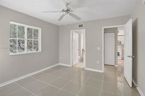 2496 Centergate Drive Miramar FL 33025