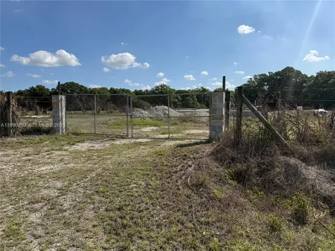 845 N Kennel Street Clewiston FL 33440