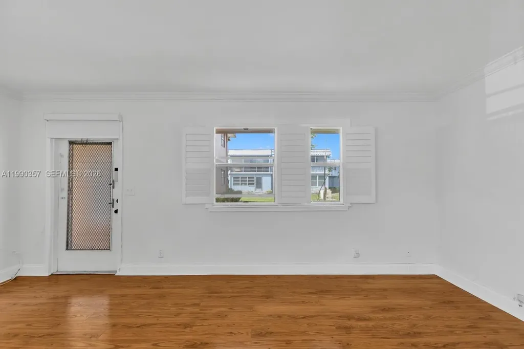 294 Brittany G Delray Beach FL 33446