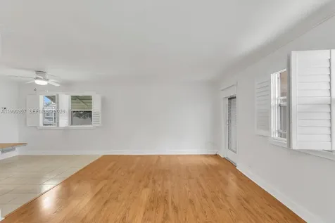 294 Brittany G Delray Beach FL 33446