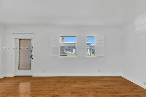 294 Brittany G Delray Beach FL 33446