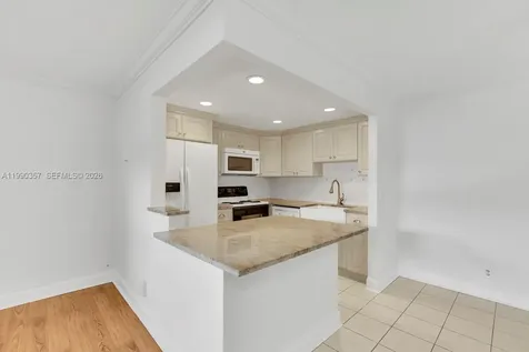 294 Brittany G Delray Beach FL 33446