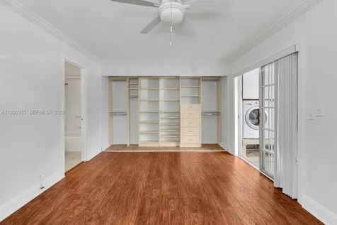 294 Brittany G Delray Beach FL 33446