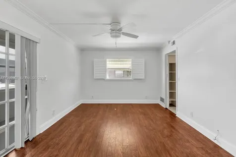 294 Brittany G Delray Beach FL 33446