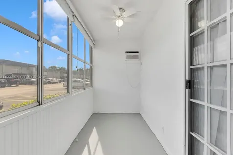 294 Brittany G Delray Beach FL 33446
