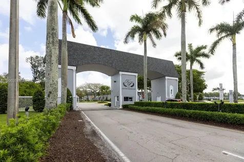 294 Brittany G Delray Beach FL 33446