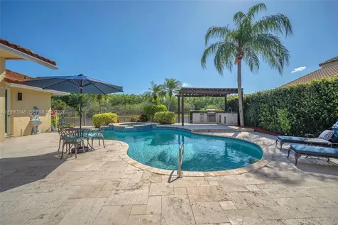 219 Landings Boulevard Weston FL 33327