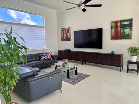 219 Landings Boulevard Weston FL 33327