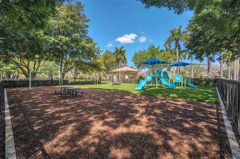 219 Landings Boulevard Weston FL 33327
