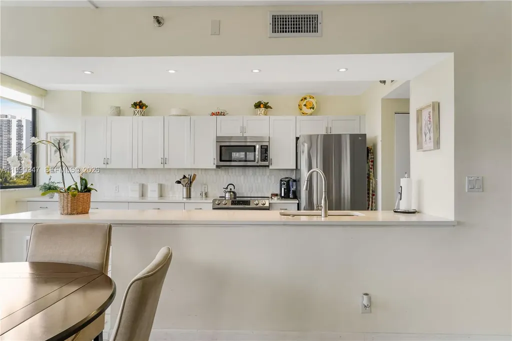 20185 E Country Club Drive Aventura FL 33180
