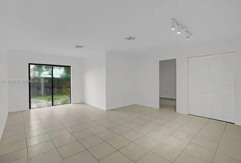 3876 NW 207th Street Road Miami Gardens FL 33055