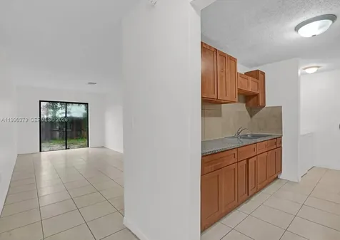 3876 NW 207th Street Road Miami Gardens FL 33055