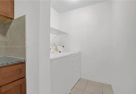 3876 NW 207th Street Road Miami Gardens FL 33055