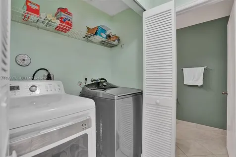 1726 SW 110th Terrace Davie FL 33324