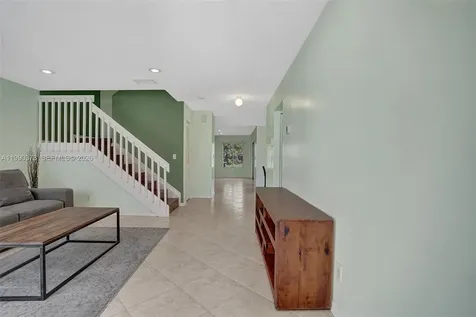 1726 SW 110th Terrace Davie FL 33324