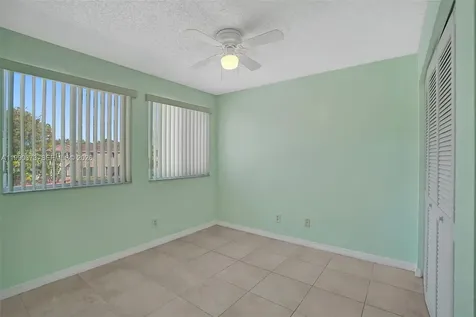 1726 SW 110th Terrace Davie FL 33324