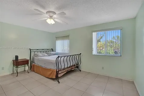 1726 SW 110th Terrace Davie FL 33324