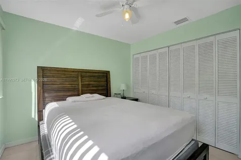 1726 SW 110th Terrace Davie FL 33324
