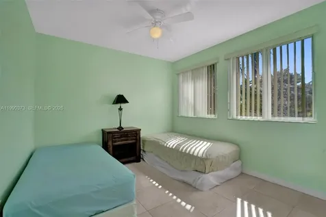 1726 SW 110th Terrace Davie FL 33324