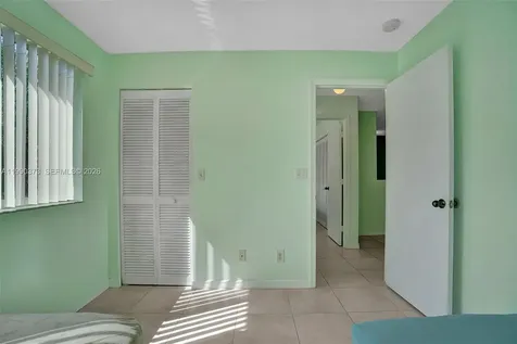 1726 SW 110th Terrace Davie FL 33324