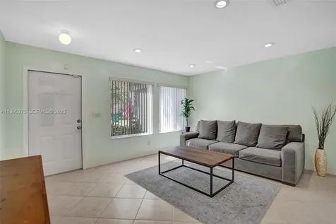 1726 SW 110th Terrace Davie FL 33324