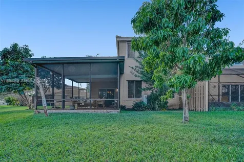1726 SW 110th Terrace Davie FL 33324