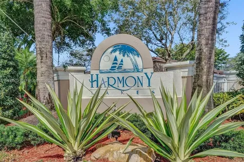 1726 SW 110th Terrace Davie FL 33324