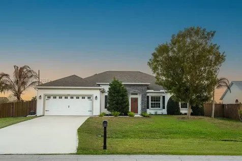 222 SW Kestor Drive Port St. Lucie FL 34953