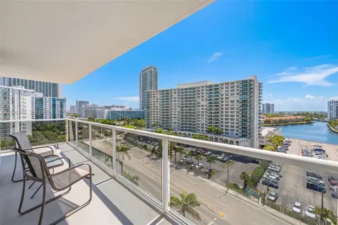 3725 S Ocean Drive Hollywood FL 33019