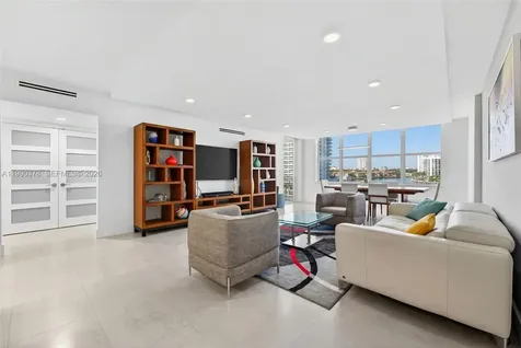 3725 S Ocean Drive Hollywood FL 33019