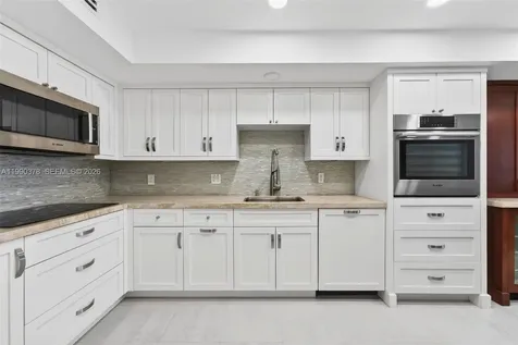 3725 S Ocean Drive Hollywood FL 33019
