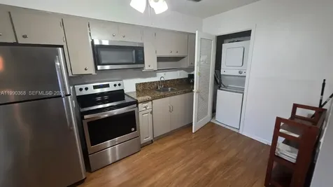 609 NE 6th Court Boynton Beach FL 33435