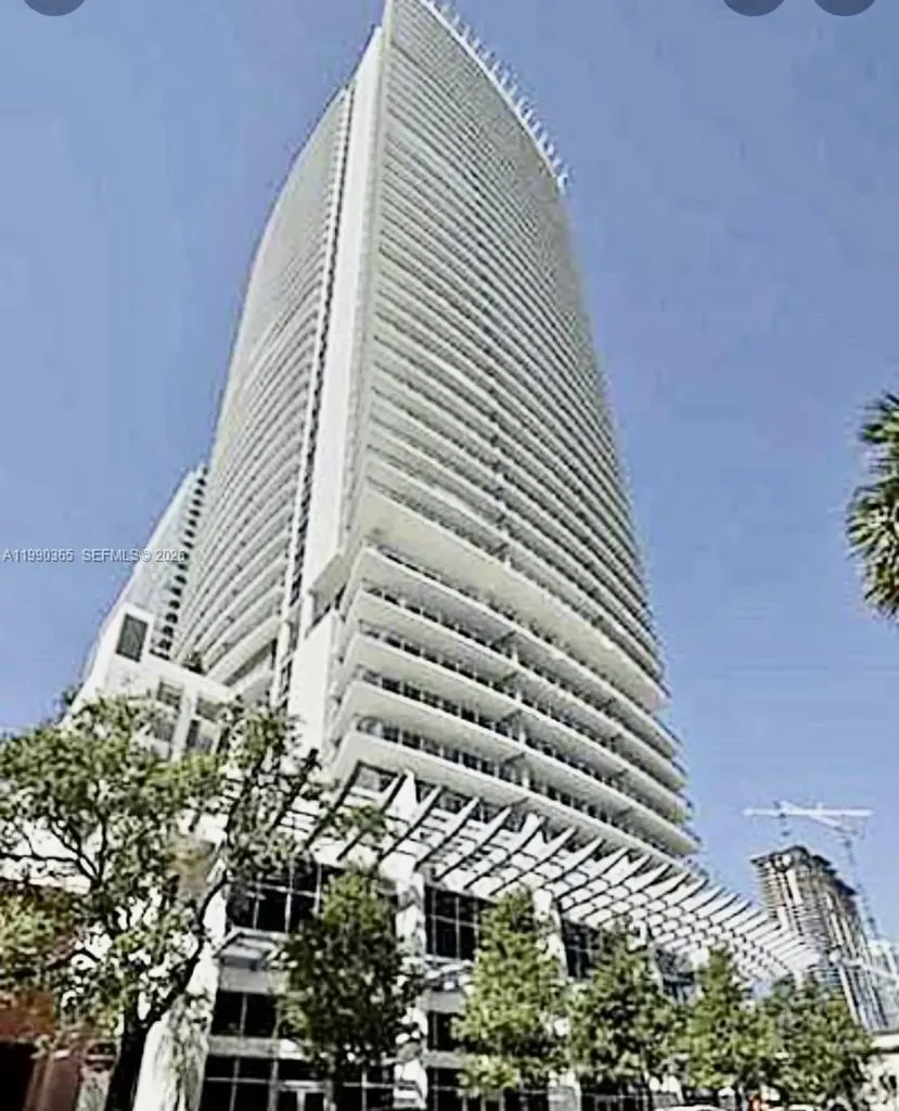 1100 S Miami Avenue Miami FL 33130