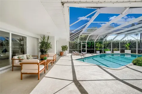 640 S Mashta Drive Key Biscayne FL 33149