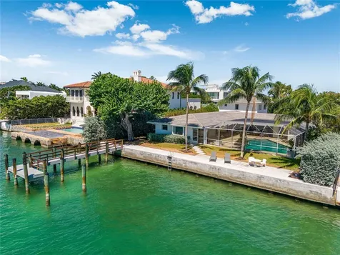 640 S Mashta Drive Key Biscayne FL 33149