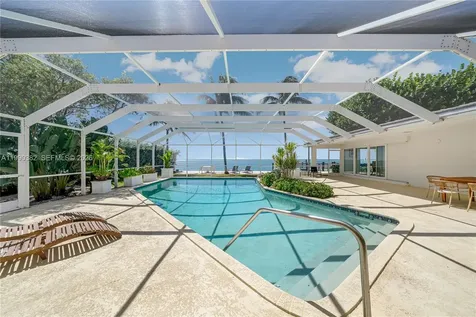 640 S Mashta Drive Key Biscayne FL 33149