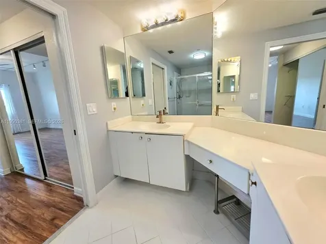 7611 Southampton Terrace Tamarac FL 33321