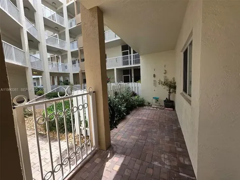 7611 Southampton Terrace Tamarac FL 33321